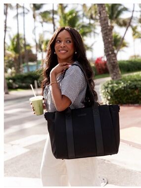 Everyday Black Tote Bag - Versatile Women’s Shoulder Tote
